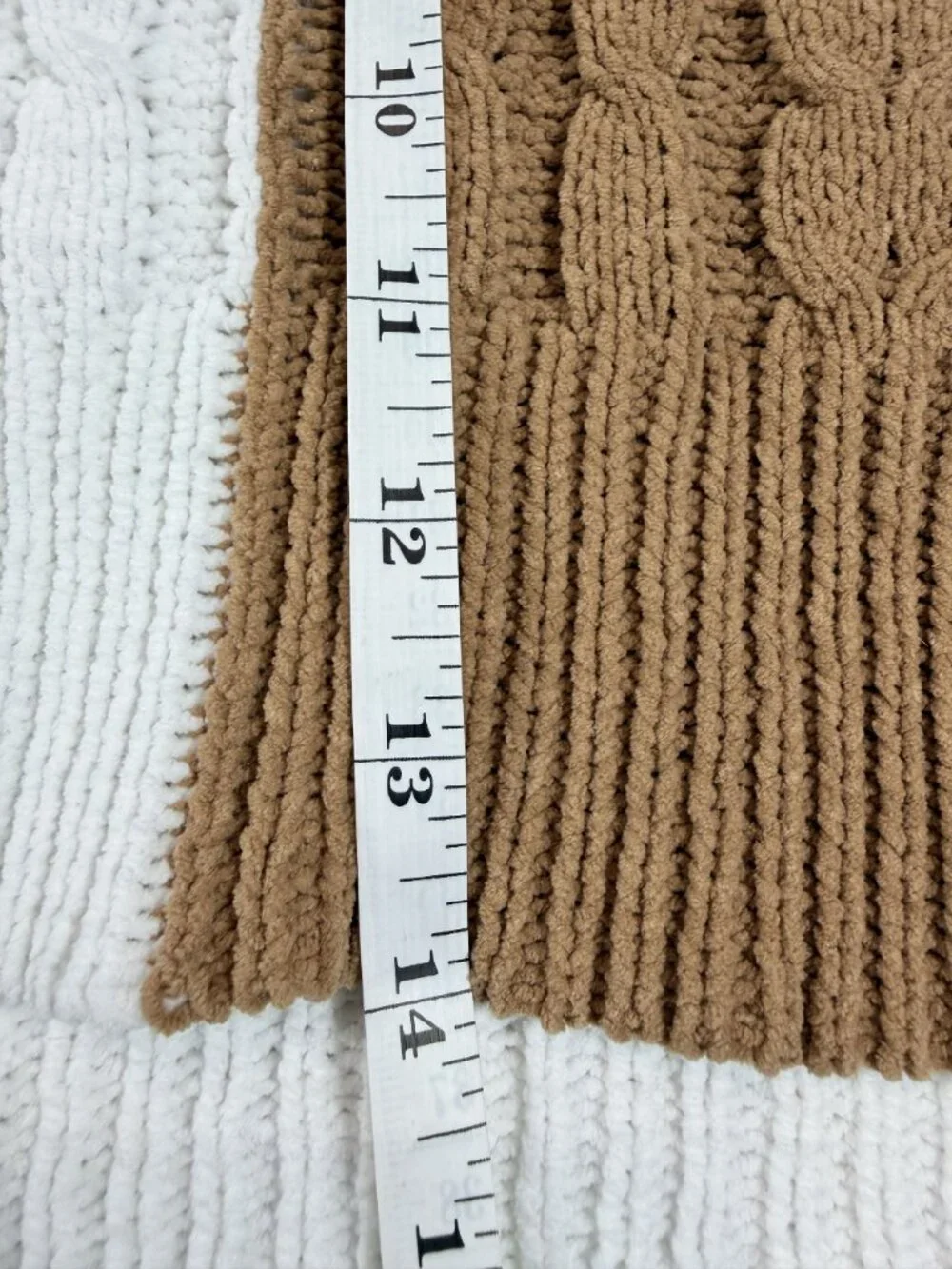 Derek Heart Women’s Small Brown Ivory Colorblock Cable Knit Cropped Sweater - Picture 10 of 15